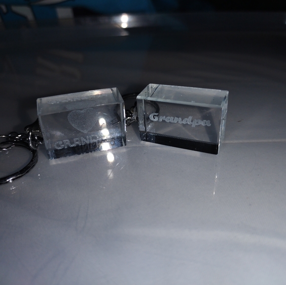 keychain - Picture 3 of 3